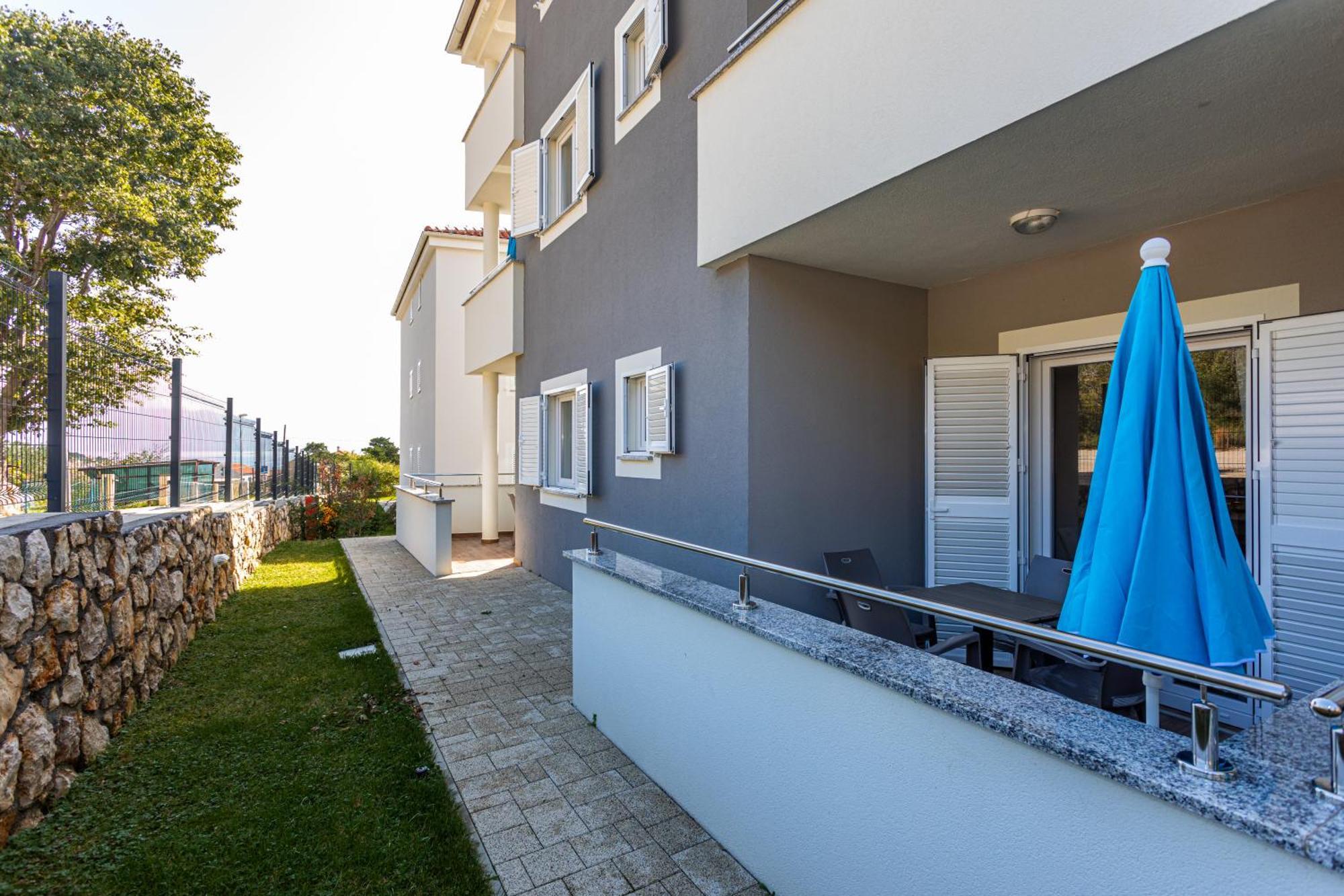 Apartments Crnekovic Tomislava 8A Baška Exterior foto